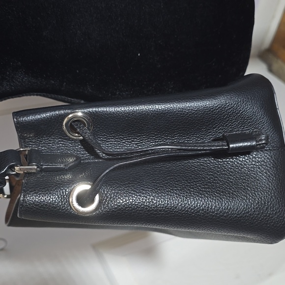 Kate Spade Bucket Bag - Picture 5 of 16